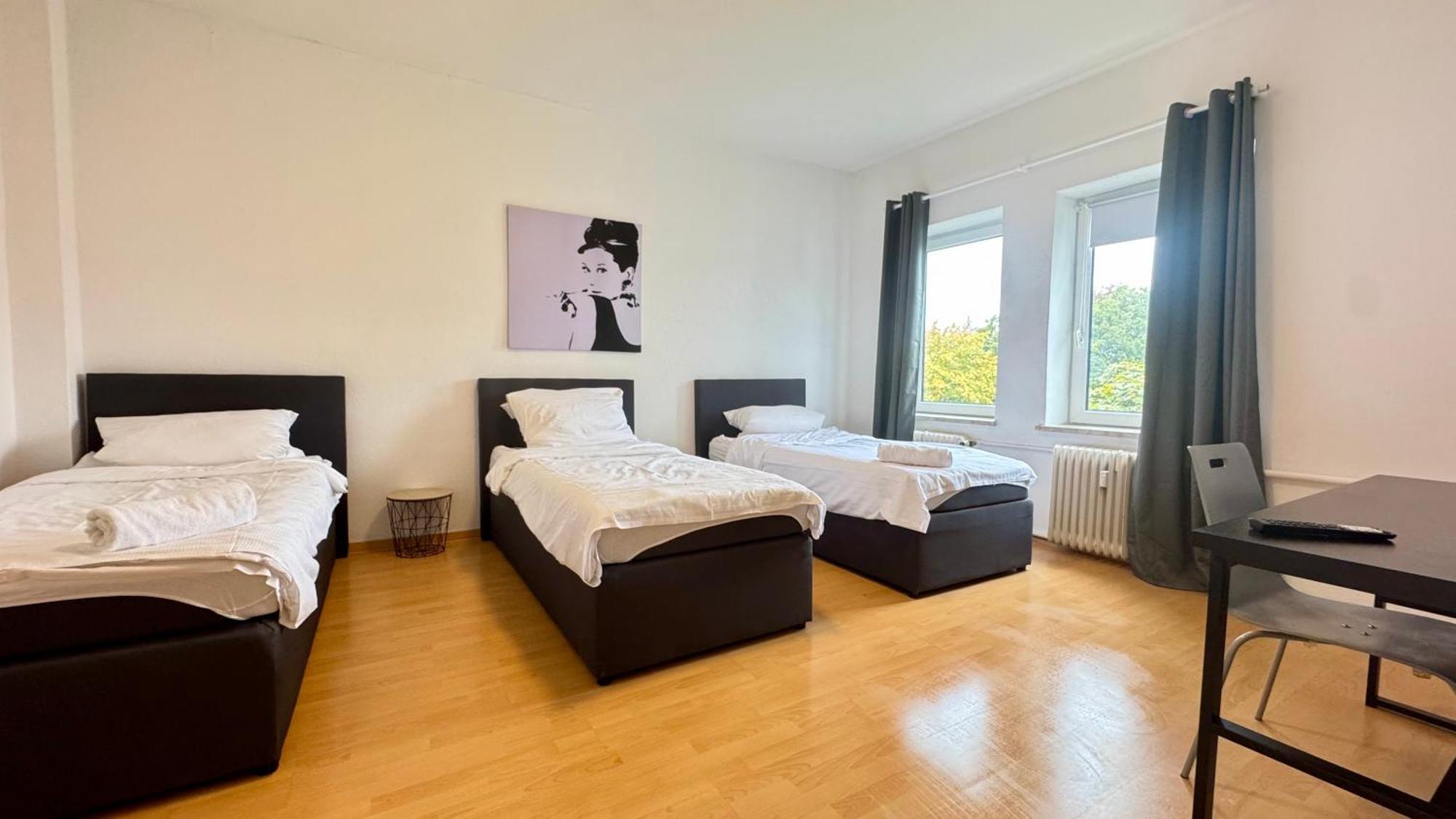 Apartments Im Herzen Von Neumuenster Innenstadt & Hbf Fusslaeufig, Mit Privatparkplatz Kültér fotó