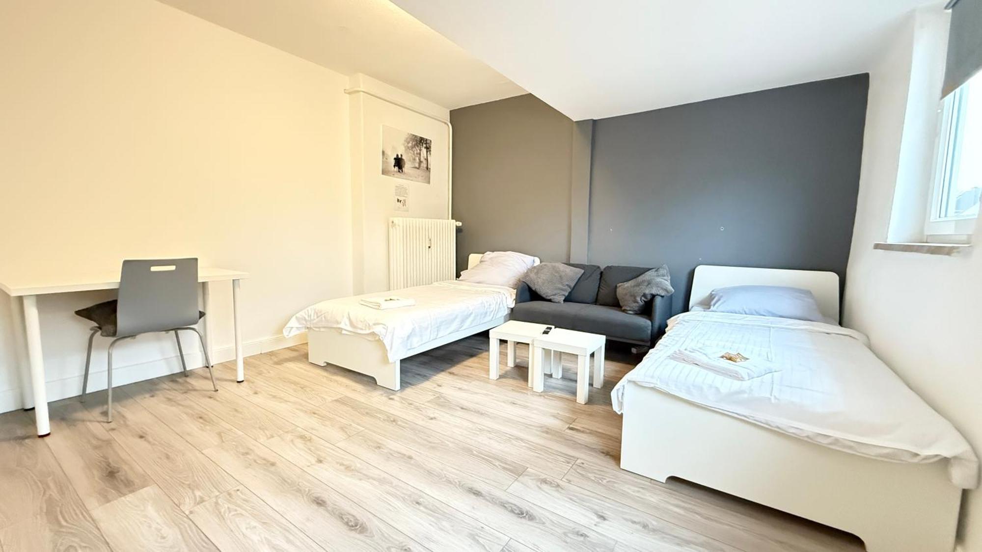 Apartments Im Herzen Von Neumuenster Innenstadt & Hbf Fusslaeufig, Mit Privatparkplatz Kültér fotó